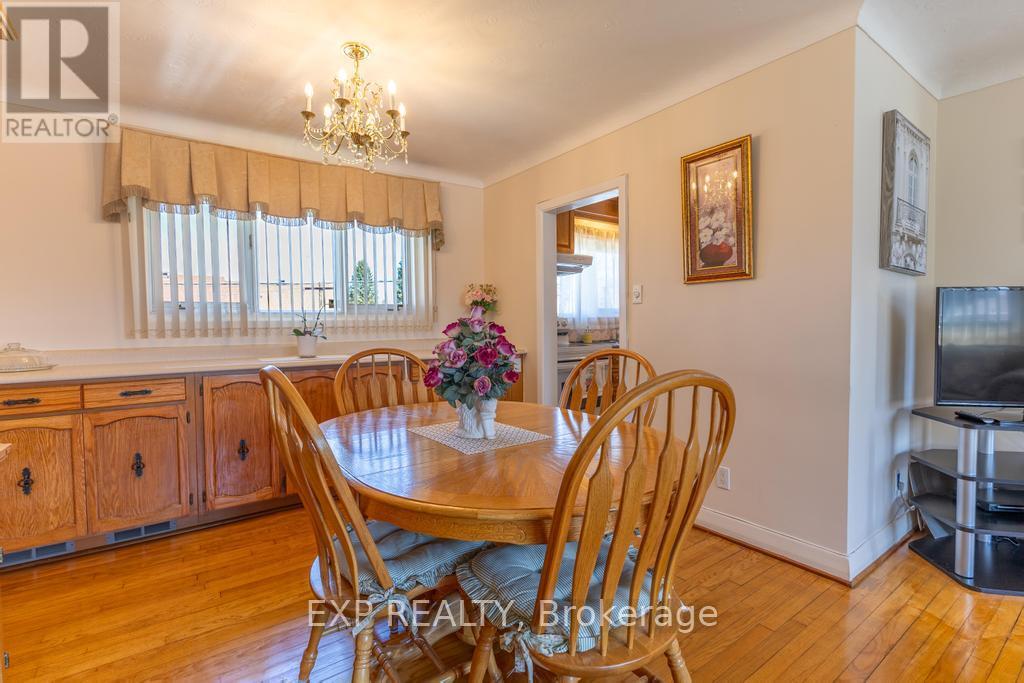 11 DONNA STREET - 15