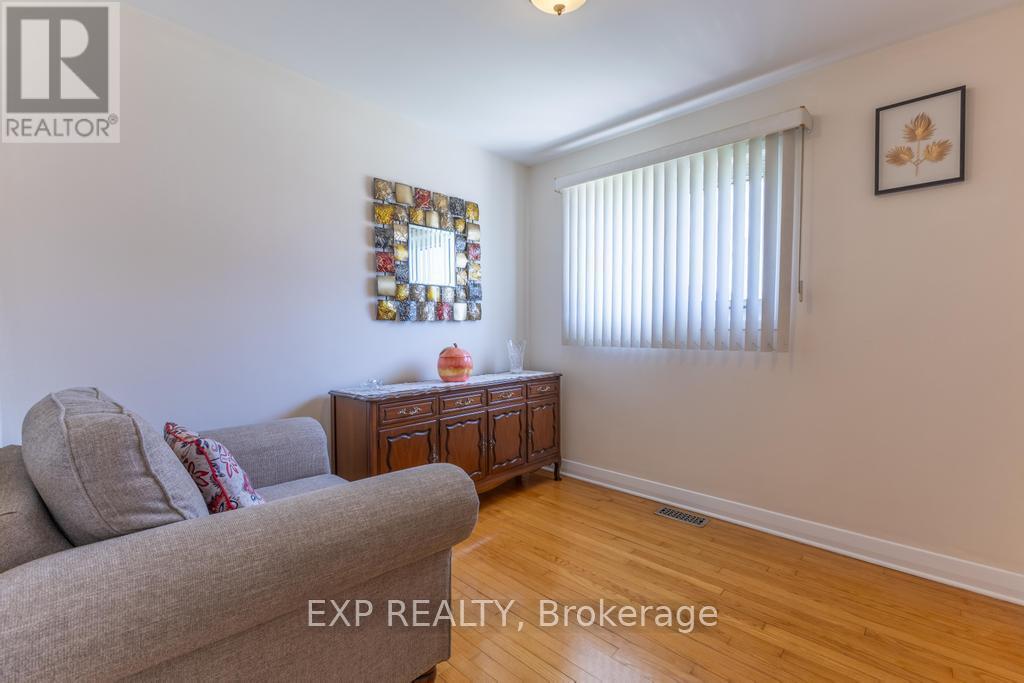 11 DONNA STREET - 21