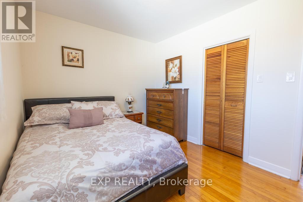 11 DONNA STREET - 27