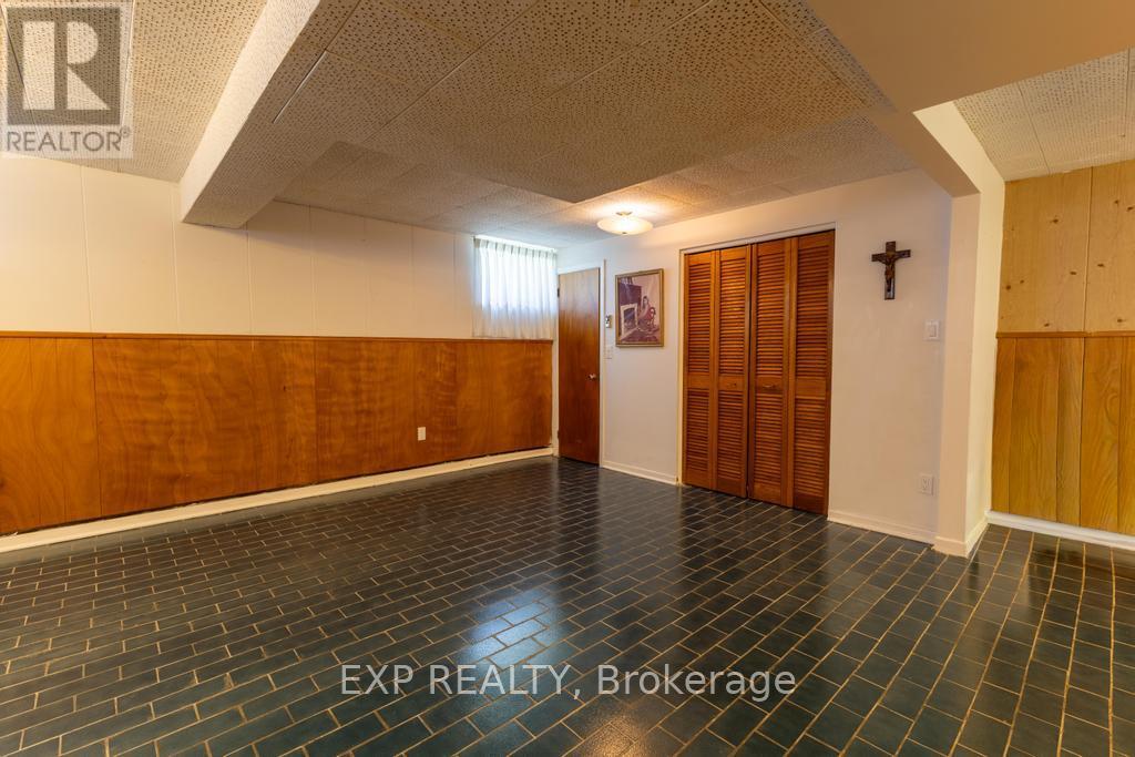 11 DONNA STREET - 33
