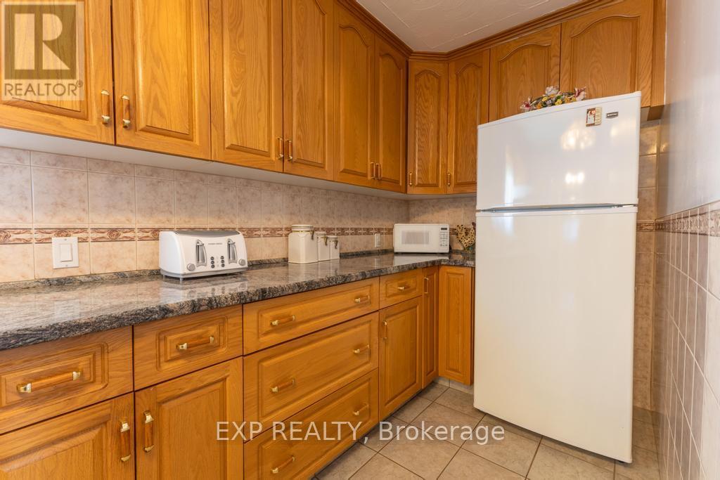 11 DONNA STREET - 42