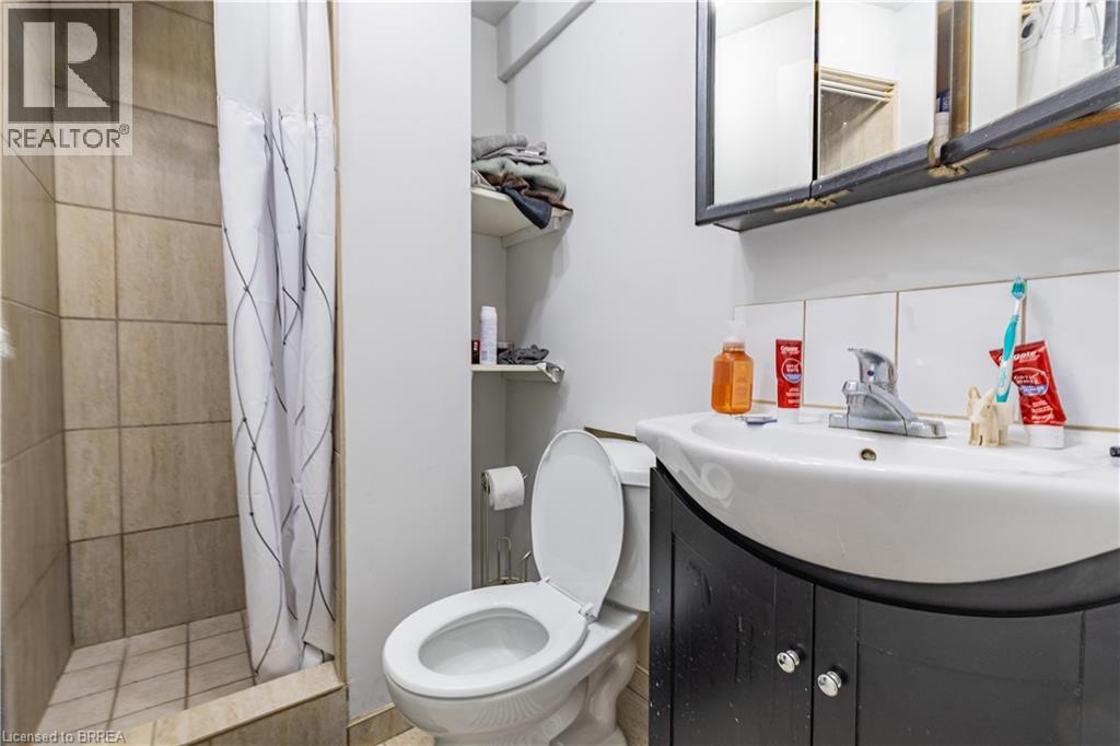 113 BRANT Avenue - 15