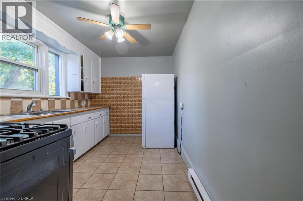 113 BRANT Avenue - 5