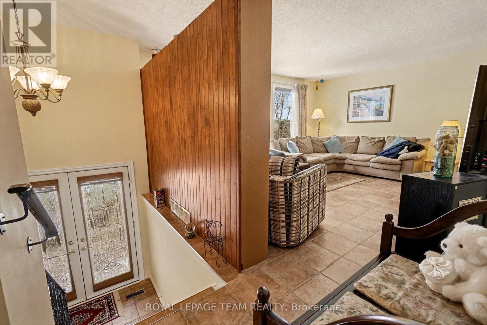 30 JUNIPER COURT - Image 3