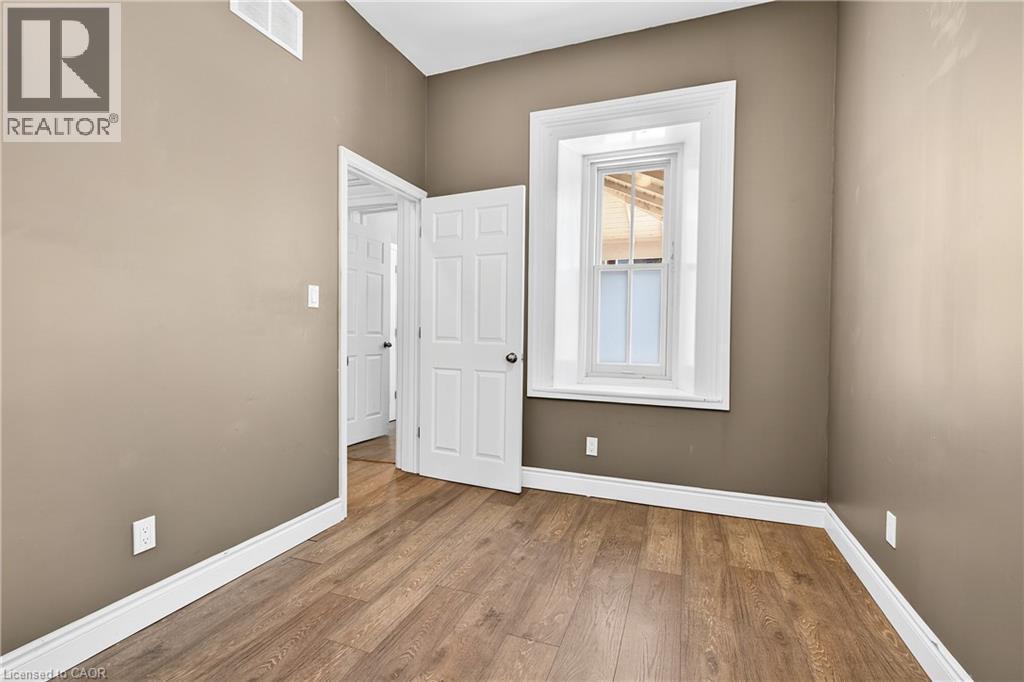 81 WATER Street S Unit# 4, Cambridge, Ontario, N1R3C9 — Photo 9