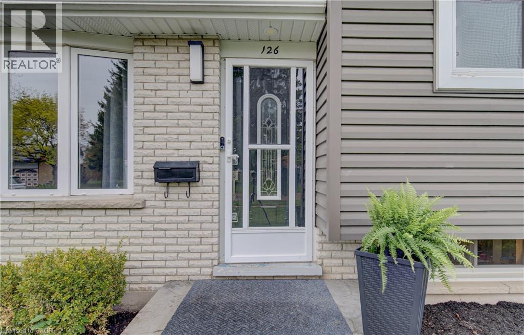 126 WEBSTER Street, New Hamburg, Ontario, N3A1W7 — Photo 2