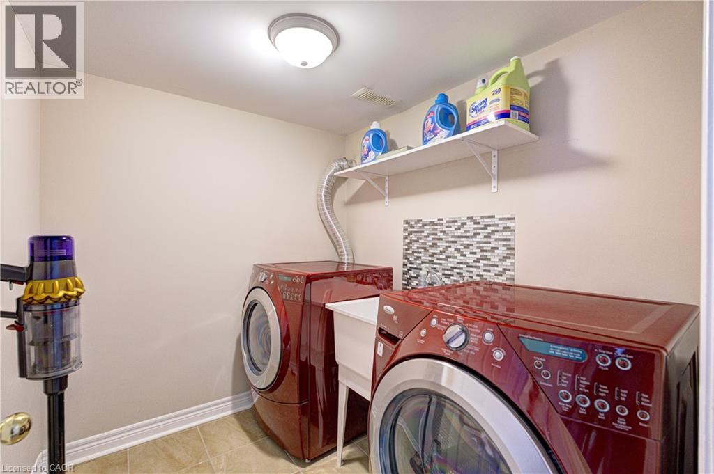 2325 STONE GLEN Crescent, Oakville, Ontario, L6M0C9 — Photo 18