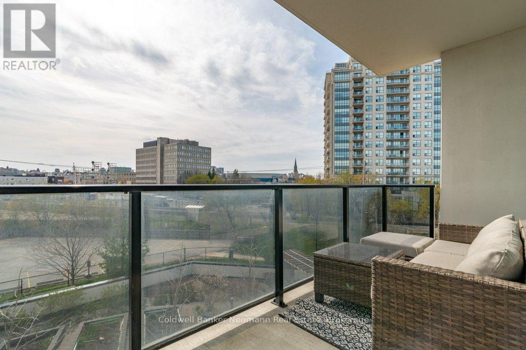 #506 150 WELLINGTON STREET E - 25