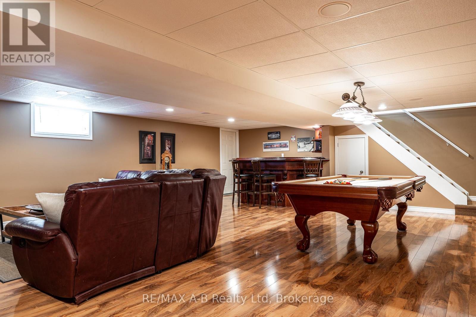 491 ELIZABETH STREET - 32