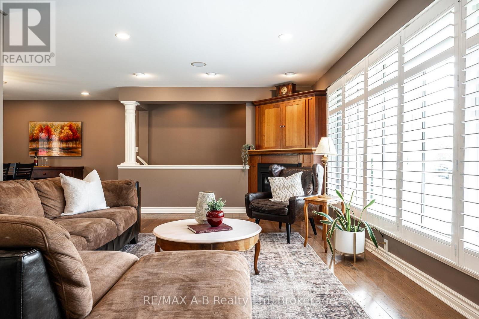 491 ELIZABETH STREET - 7