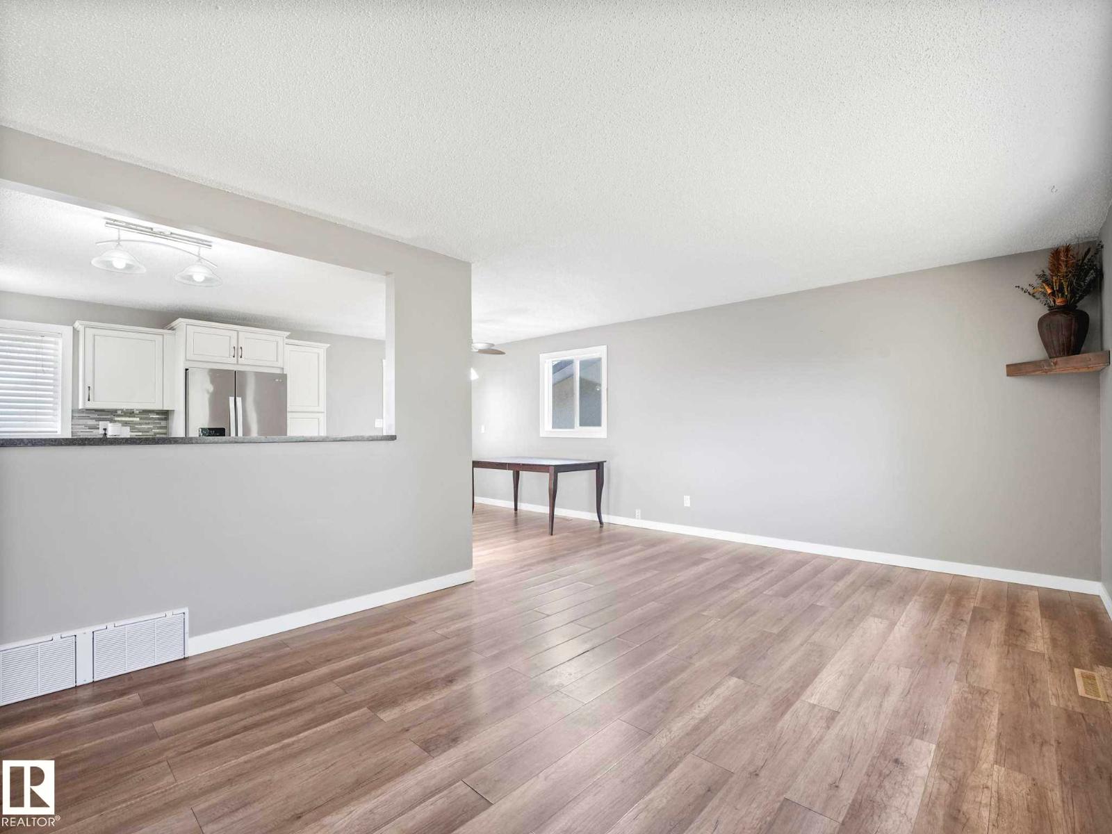 32 Manor DR, Spruce Grove