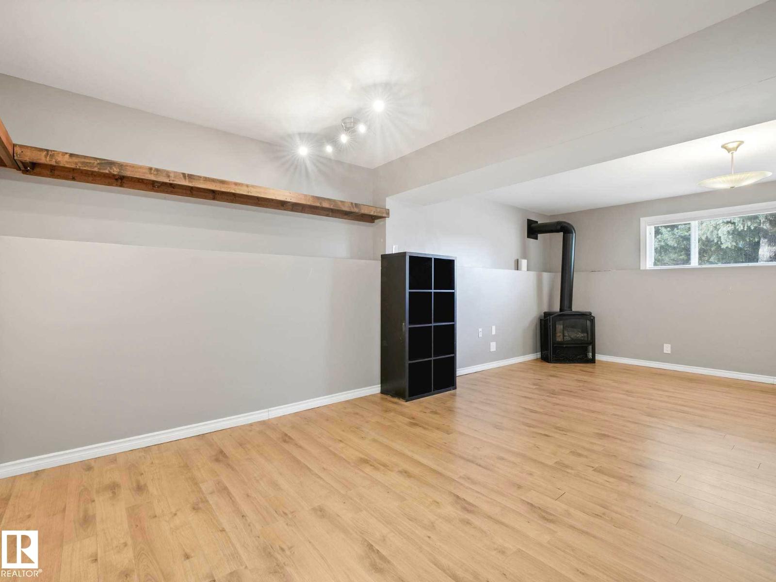 32 Manor DR, Spruce Grove