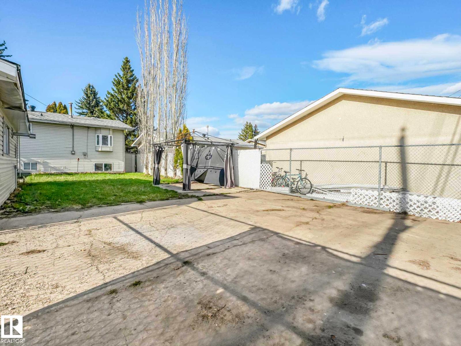 32 Manor DR, Spruce Grove