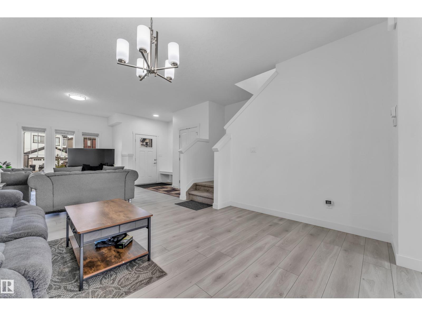 3016 4 ST NW, Edmonton