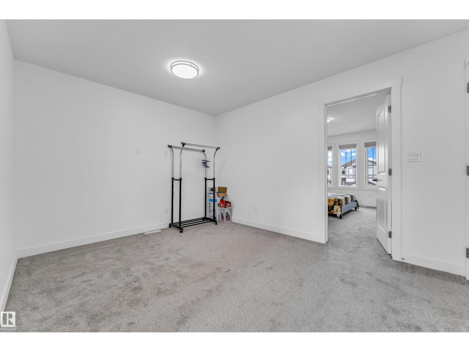 3016 4 ST NW, Edmonton