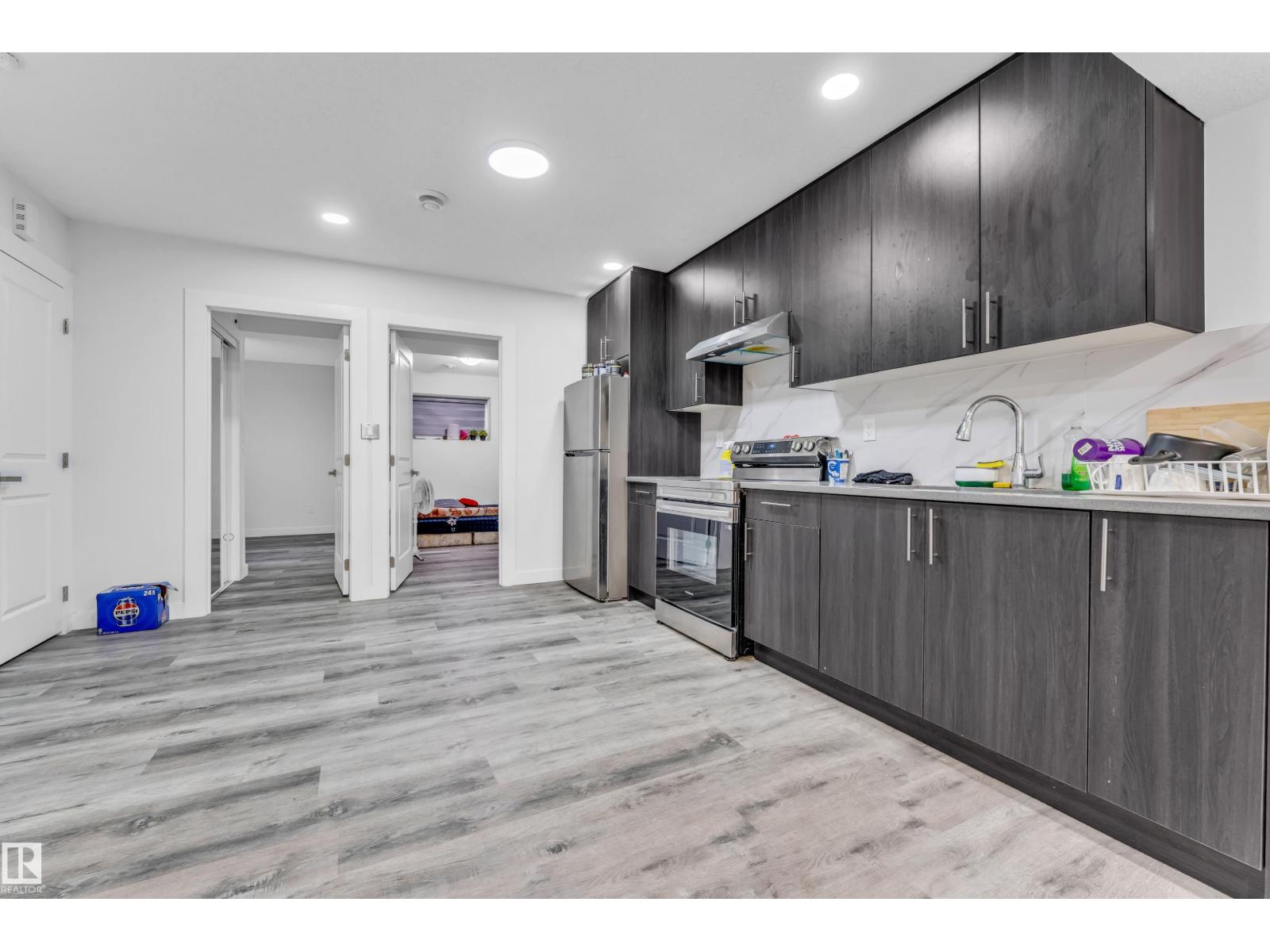 3016 4 ST NW, Edmonton