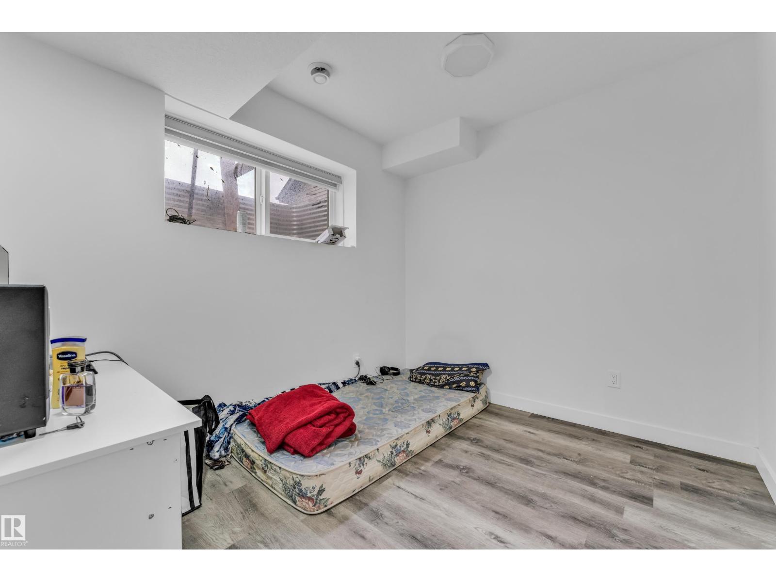 3016 4 ST NW, Edmonton