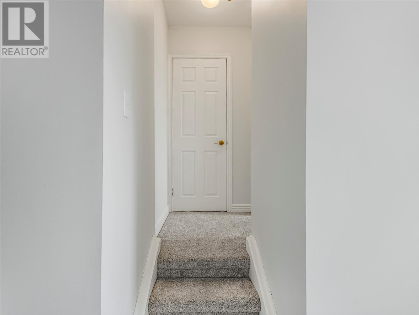 #2 39 Queens Road - 23