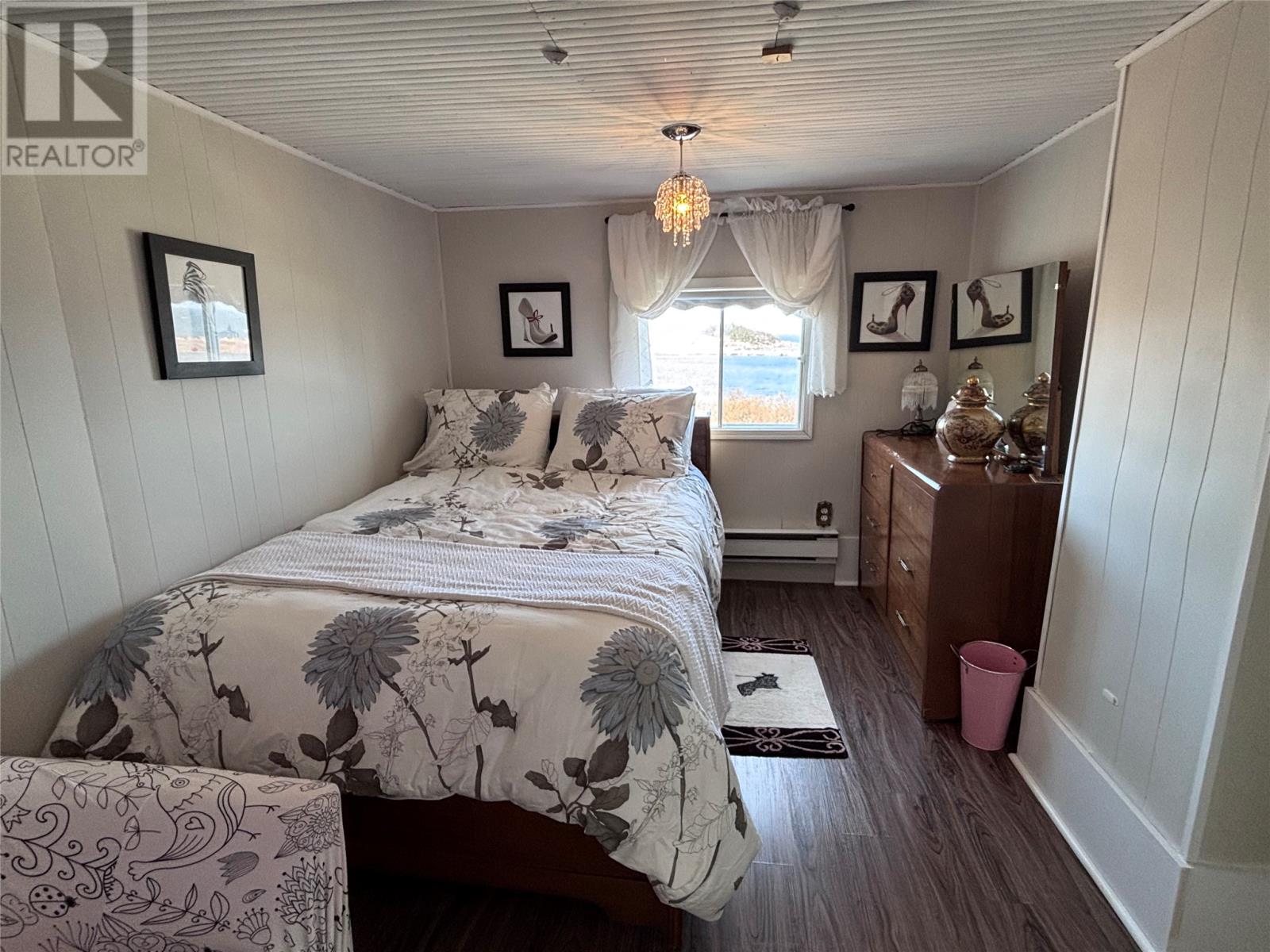 219 Main Road - 12