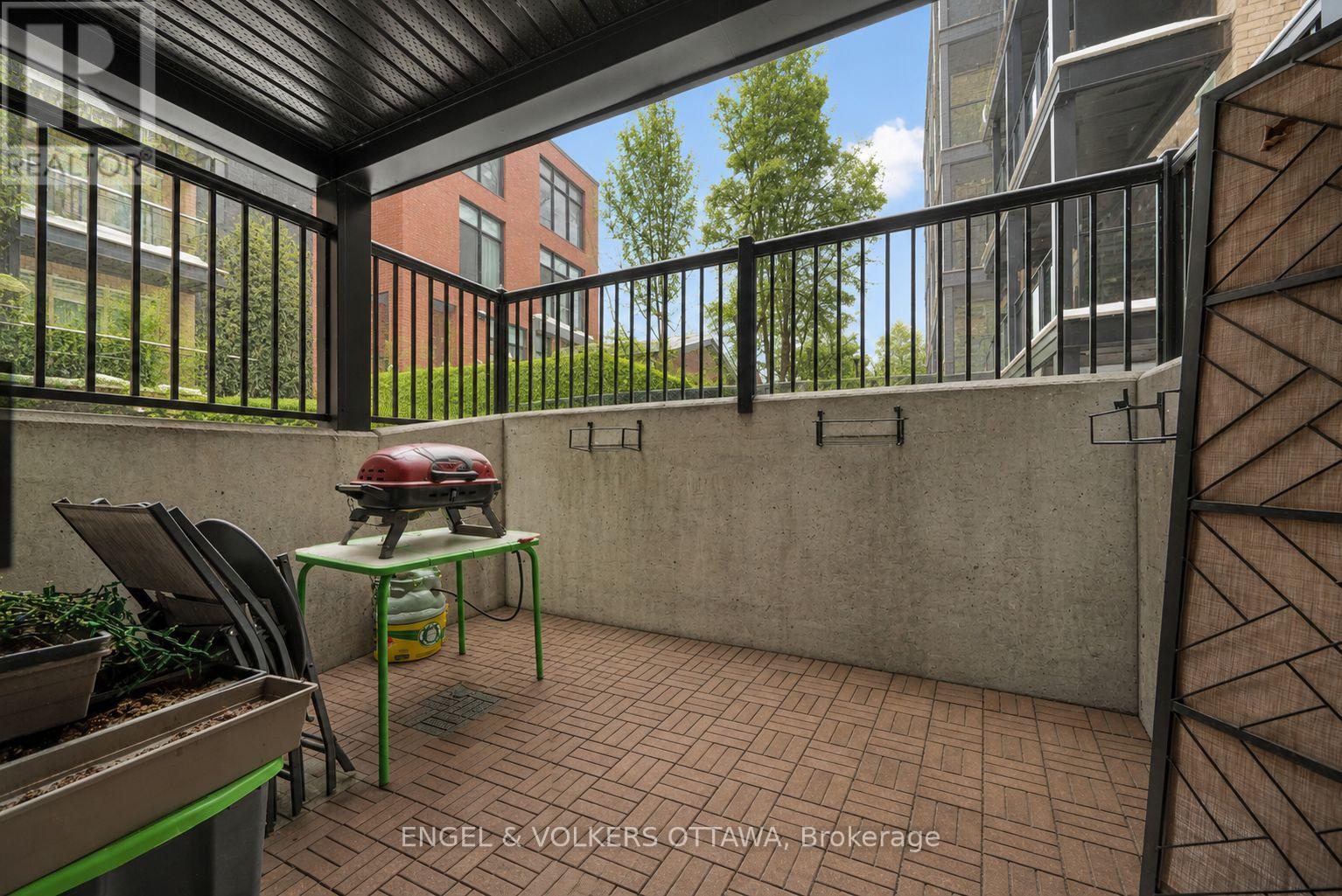 #123 429 KENT STREET - 22