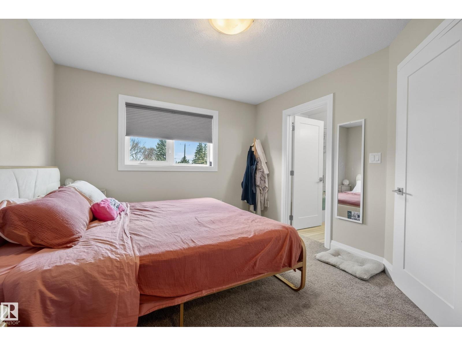 7008 97 ST NW, Edmonton