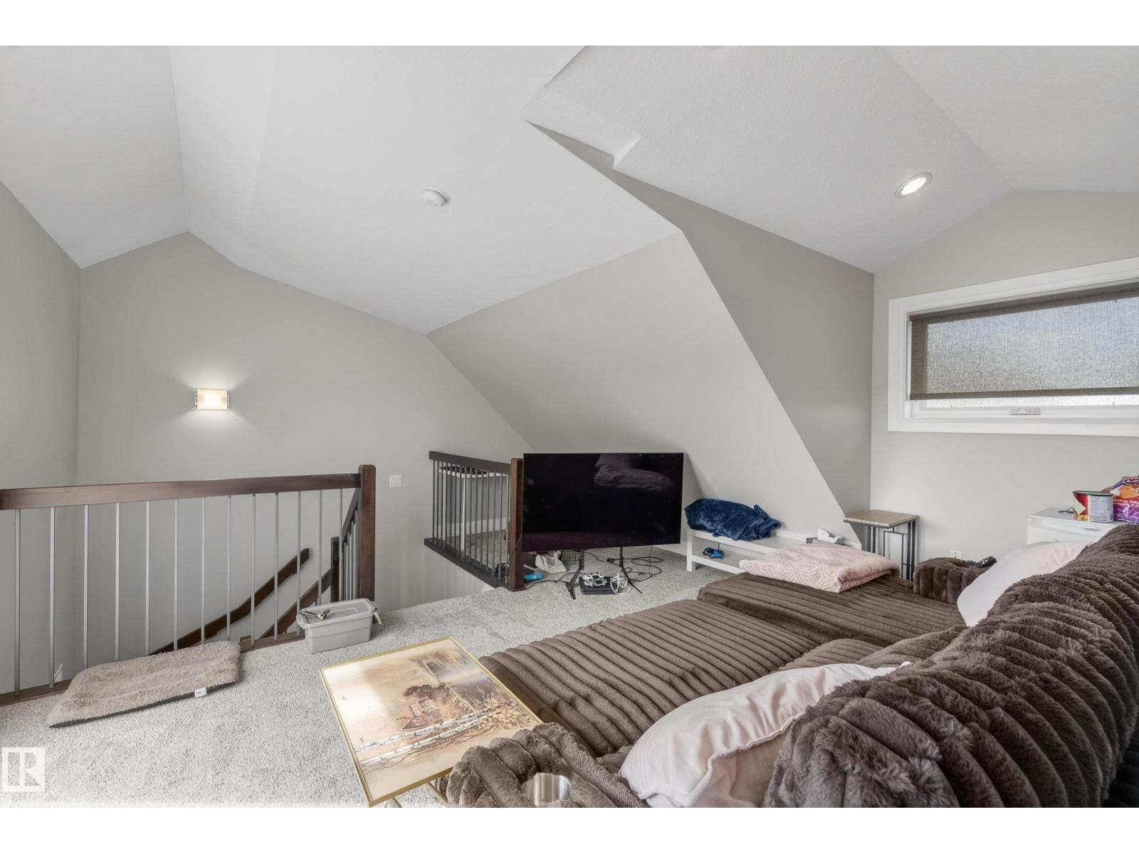 7008 97 ST NW, Edmonton