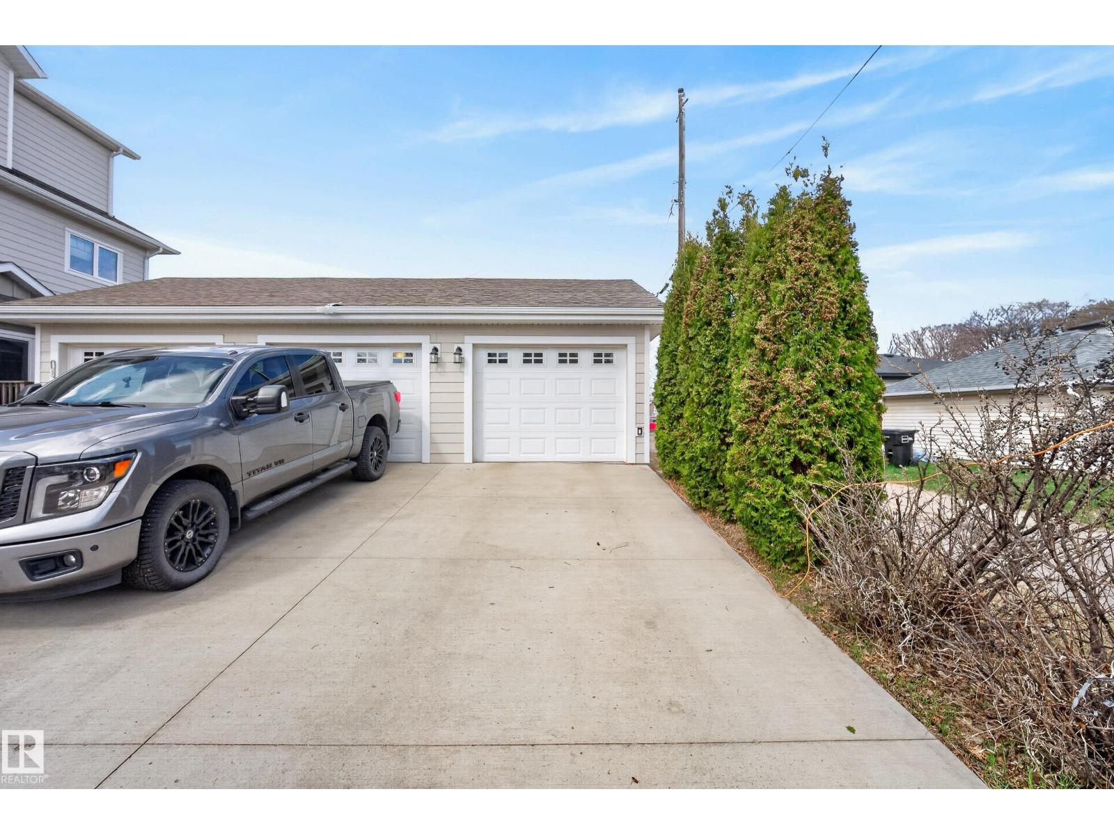 7008 97 ST NW, Edmonton