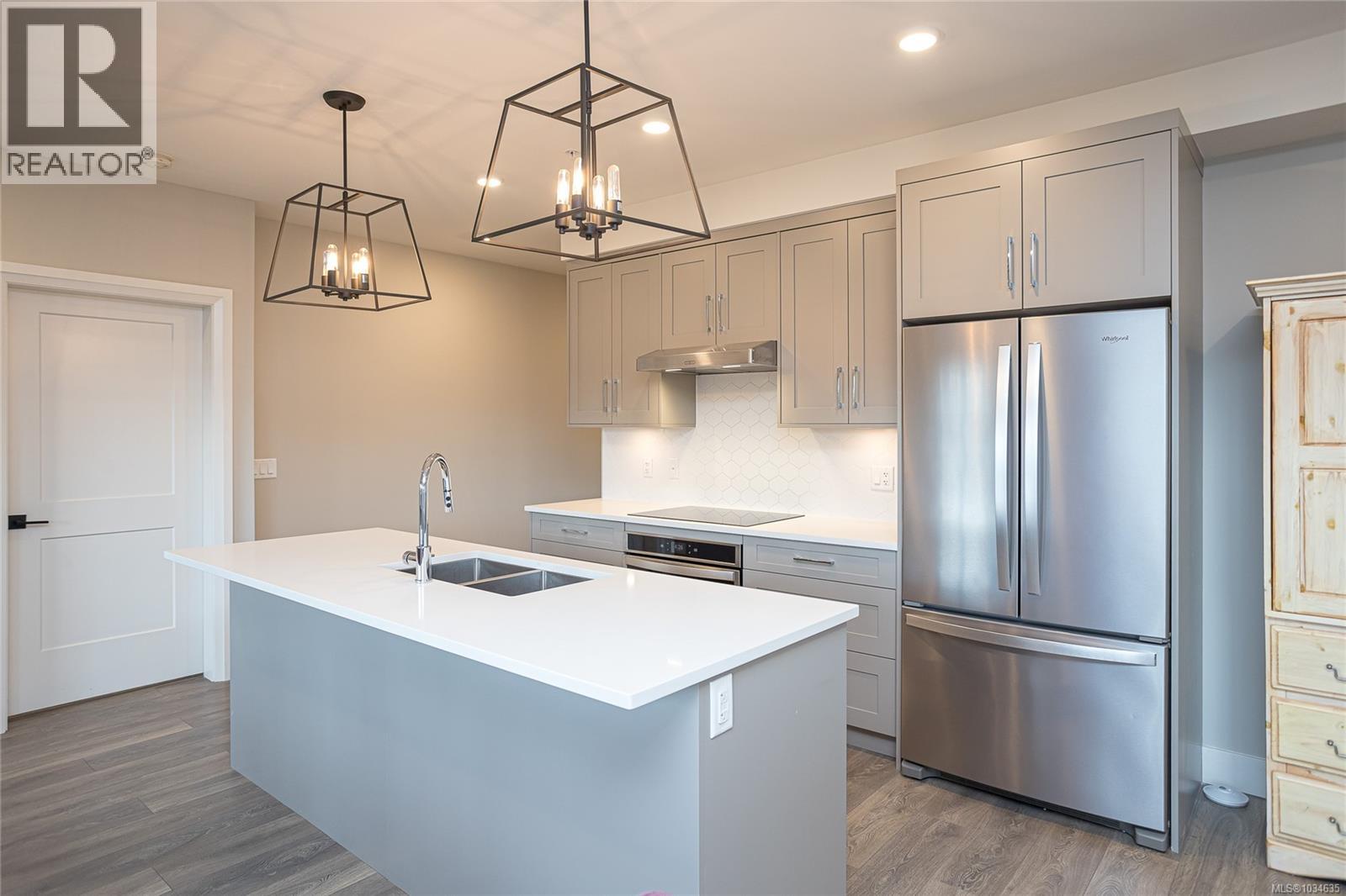 #204 741 Travino Lane - 11