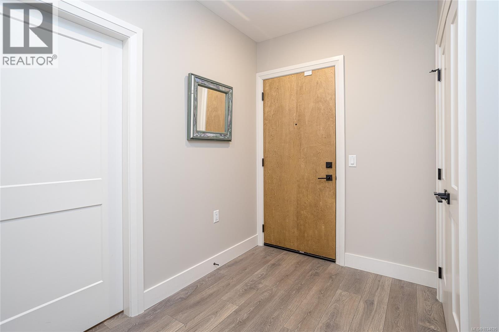 #204 741 Travino Lane - 5