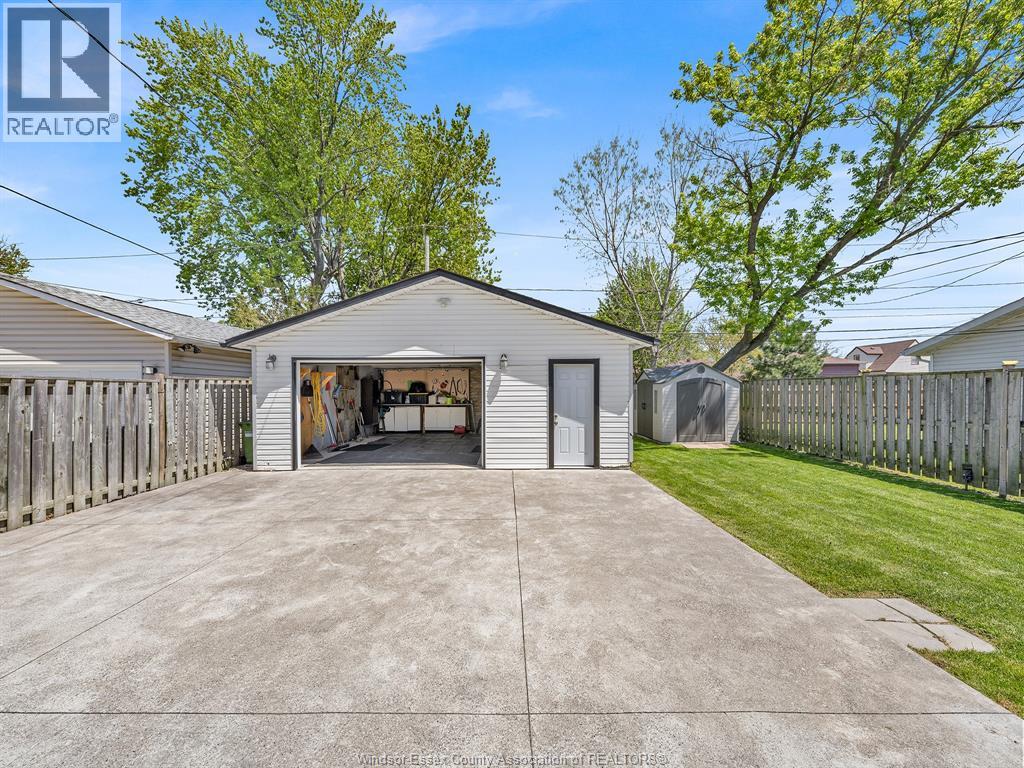 1588 BUCKINGHAM, Windsor, Ontario, N8T2A4 — Photo 41