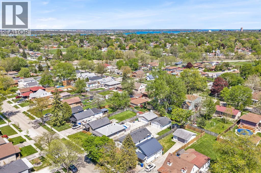1588 BUCKINGHAM, Windsor, Ontario, N8T2A4 — Photo 9