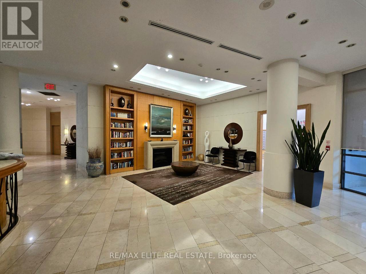 #220 509 BEECROFT ROAD - Image 2