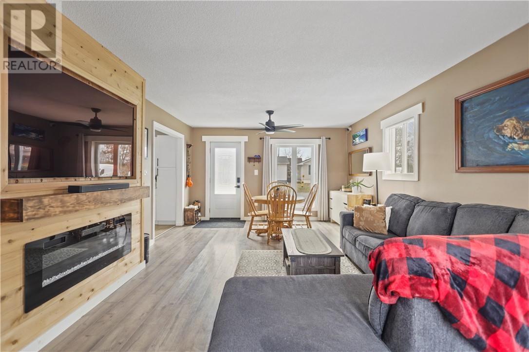 190 ALGOMA Street, Espanola, Ontario, P5E1H7 — Photo 13