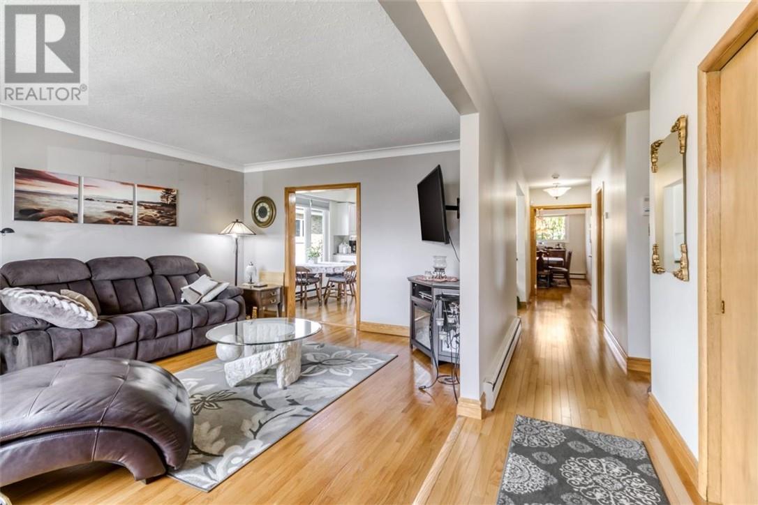 208 Tanguay Avenue, Sudbury, Ontario, P3C5G4 — Photo 8