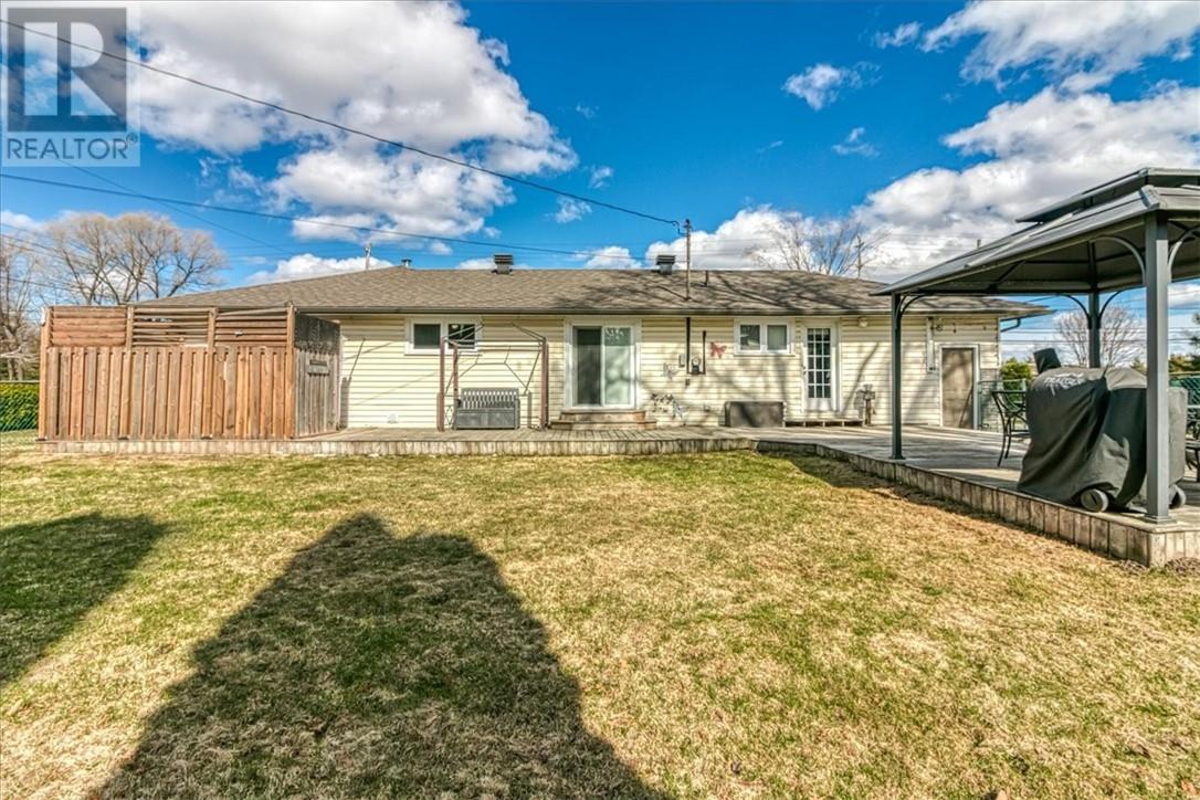 3711 Clarence, Val Caron, Ontario, P3N1H4 — Photo 5