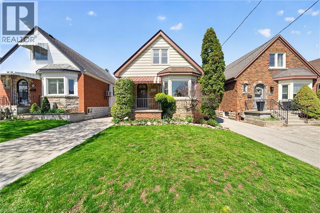 188 WEXFORD Avenue S, Hamilton, Ontario, L8K2P2 — Photo 2