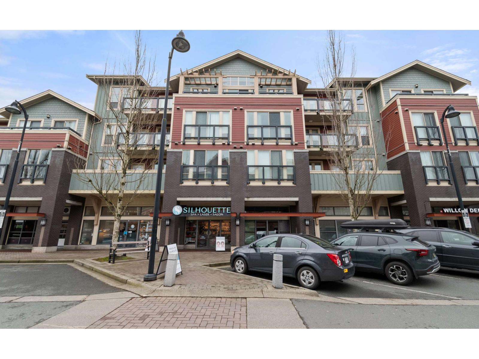 407 45530 MARKET WAY, Garrison Crossing, Chilliwack