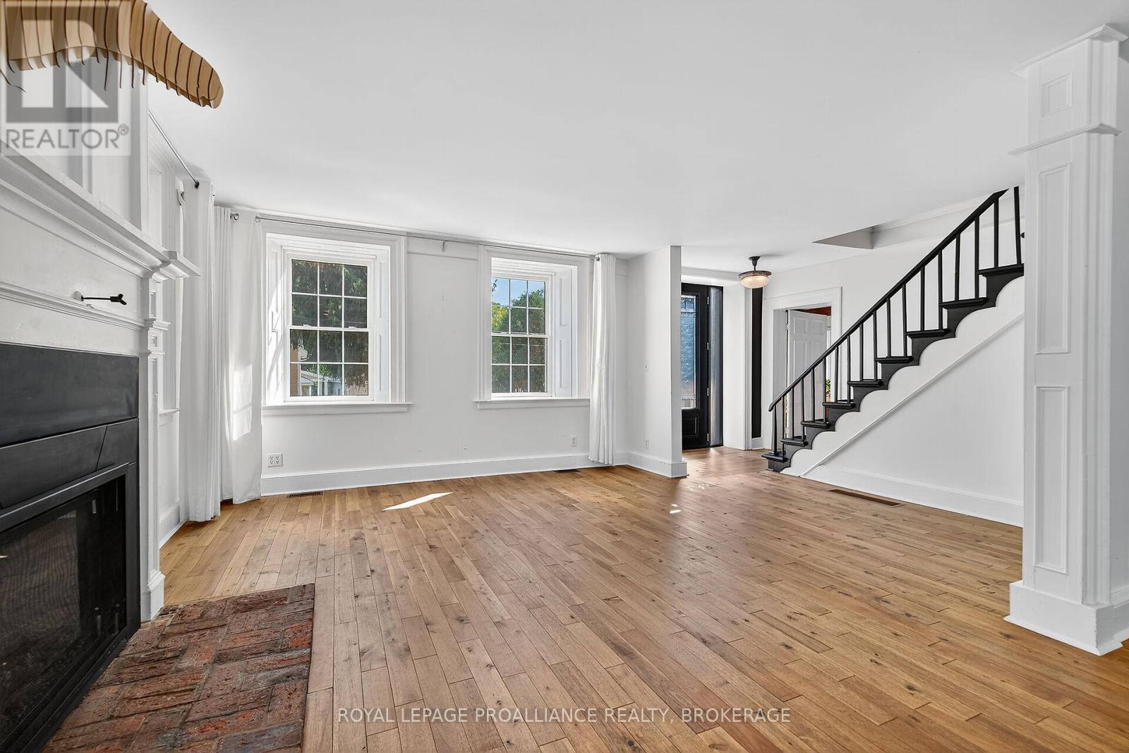 4519 PORTLAND AVENUE - 9