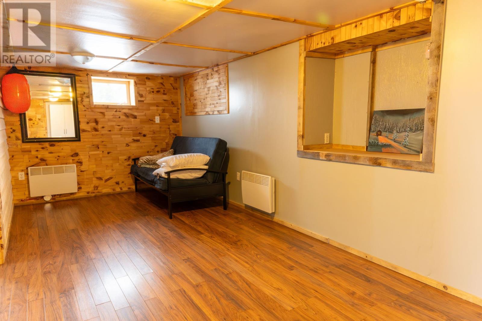 6 Spruce Lane - 19