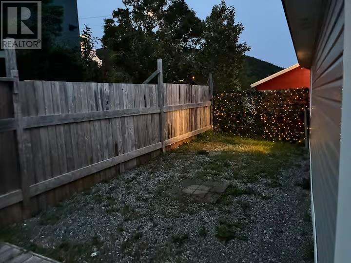 6 Spruce Lane - 24