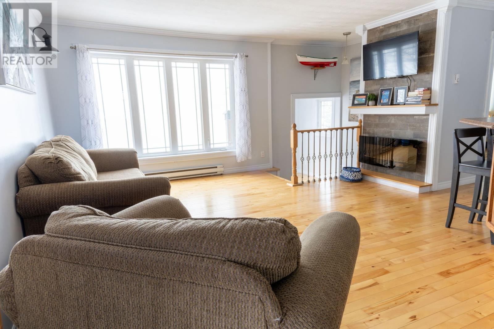 6 Spruce Lane - 8