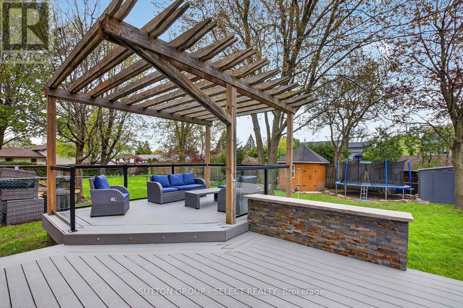 574 CRANBROOK ROAD S - 37