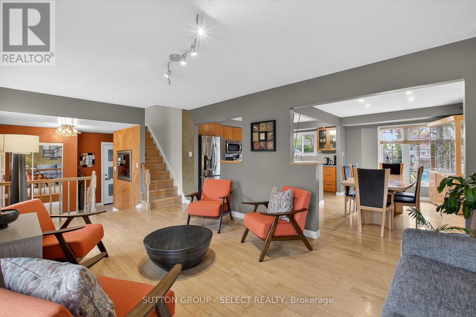 574 CRANBROOK ROAD S - 8