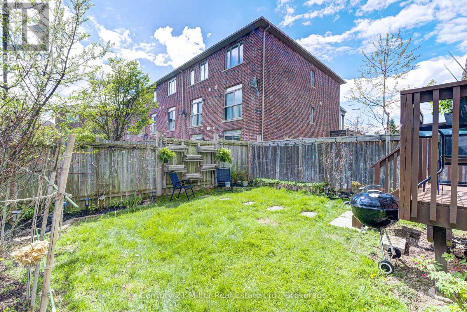 2325 STONE GLEN CRESCENT - 25