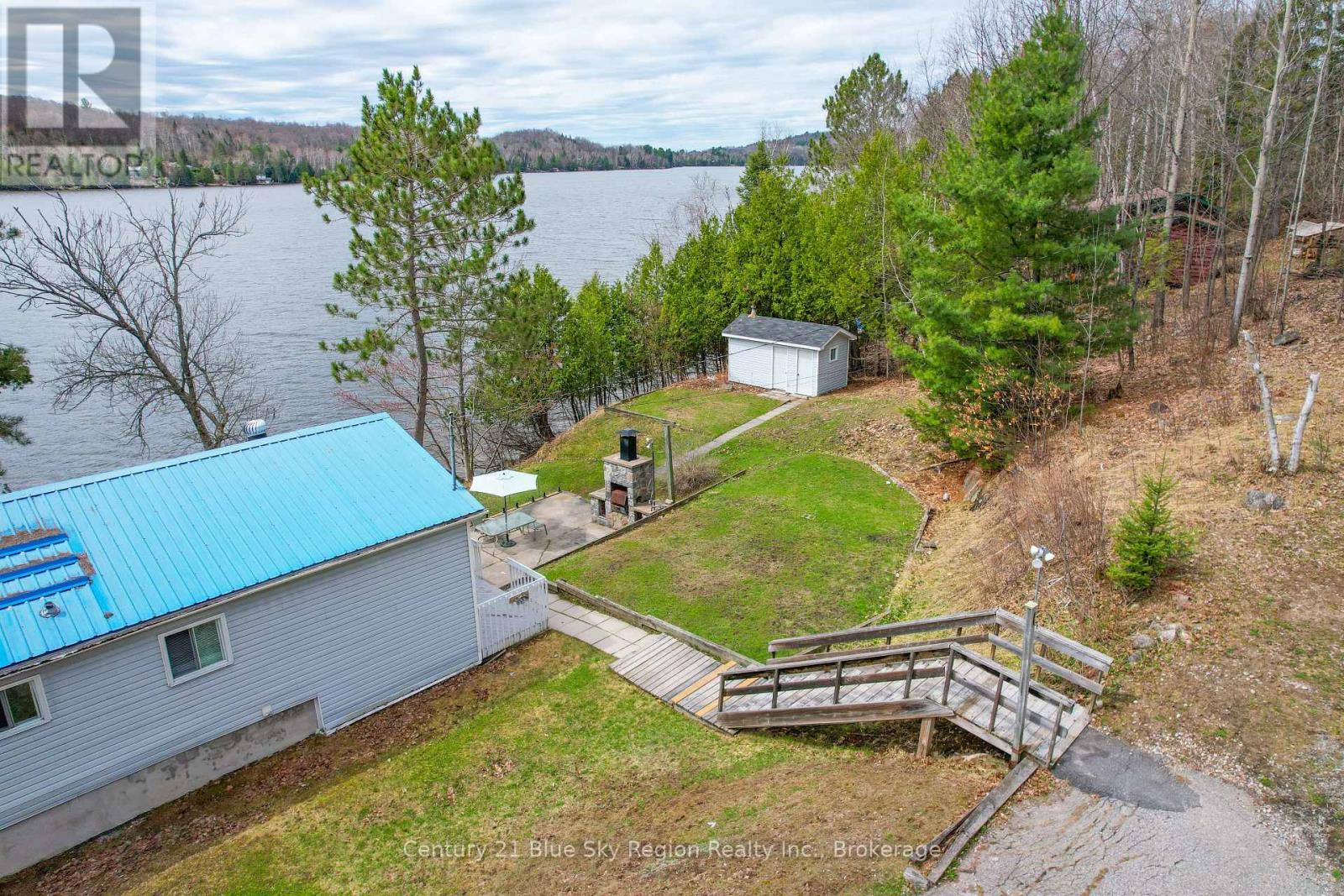 1421 NORTHSHORE ROAD - 10