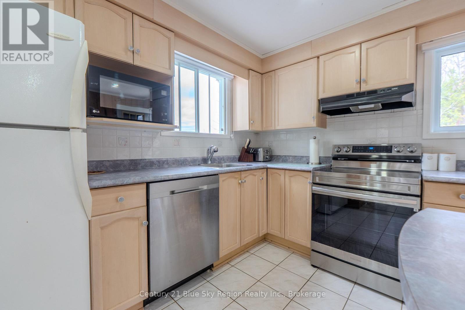 1421 NORTHSHORE ROAD - 16