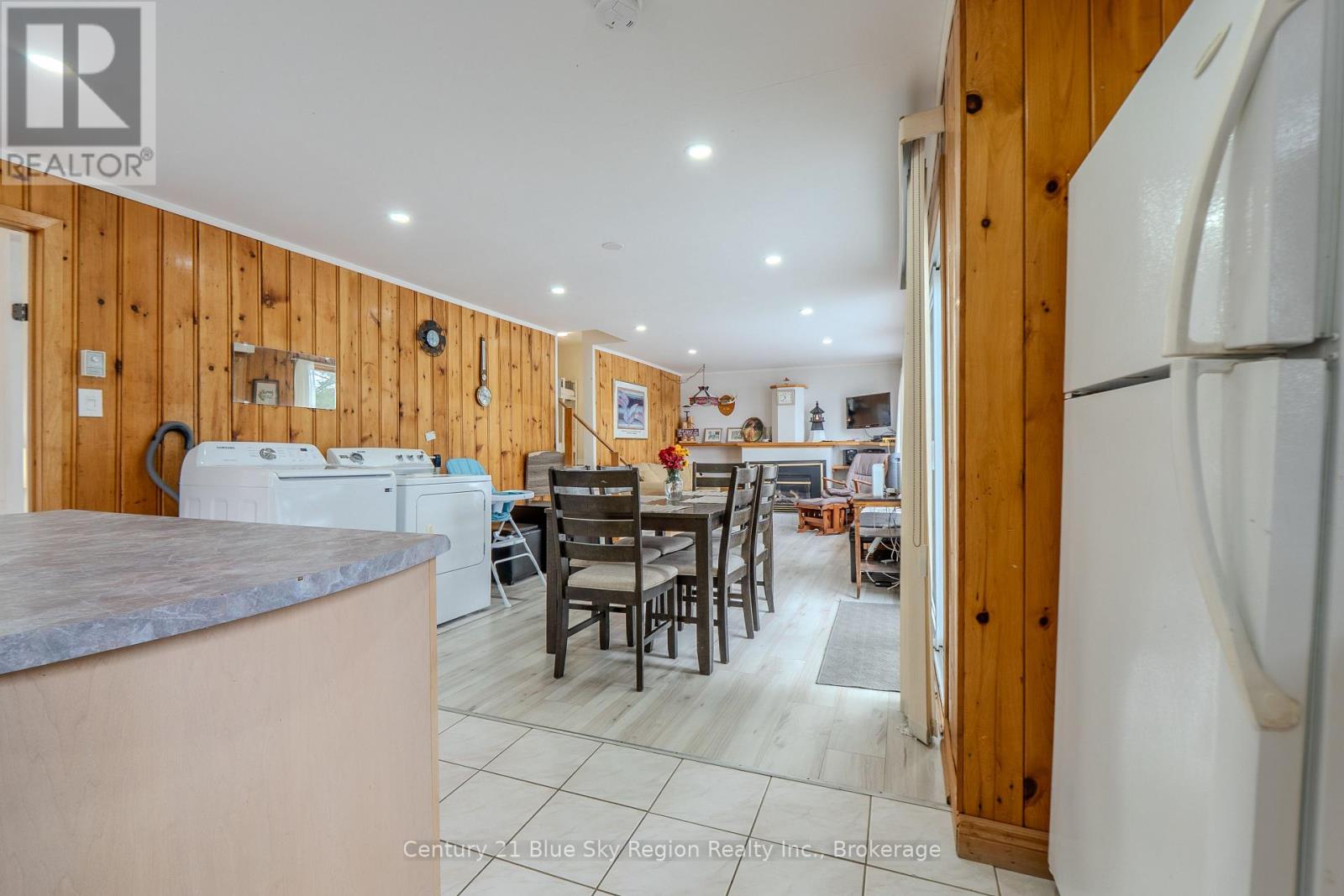 1421 NORTHSHORE ROAD - 32