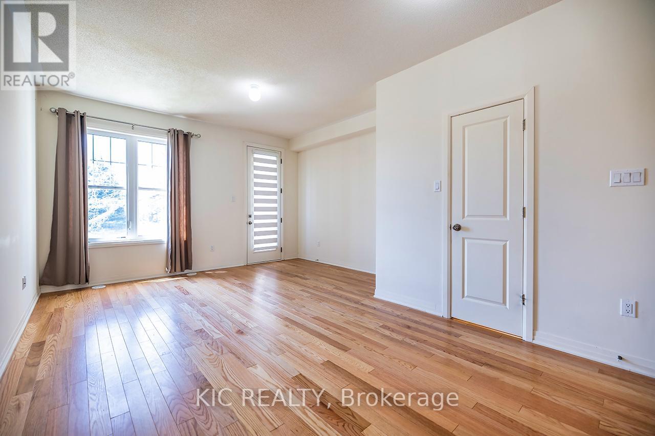 1557 GREEN ROAD - 11