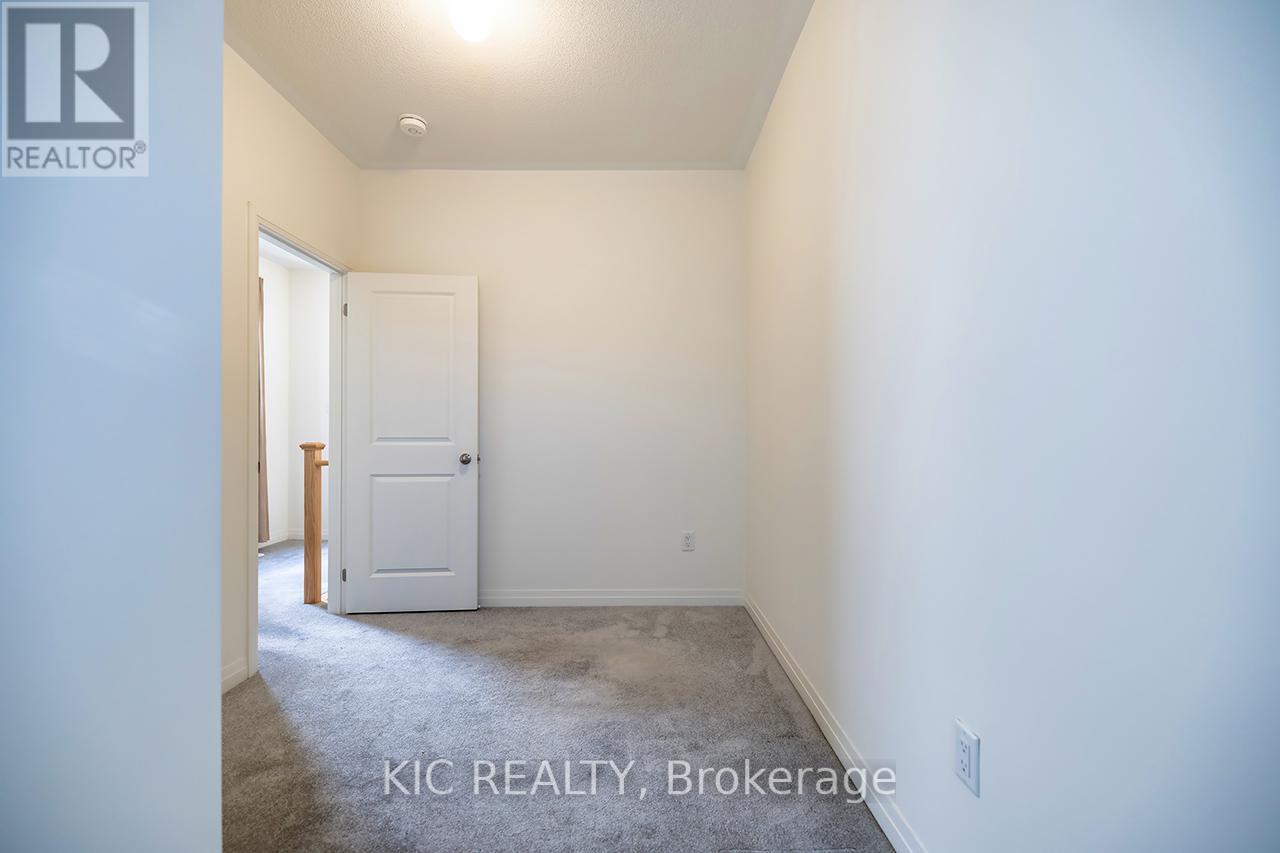 1557 GREEN ROAD - 30