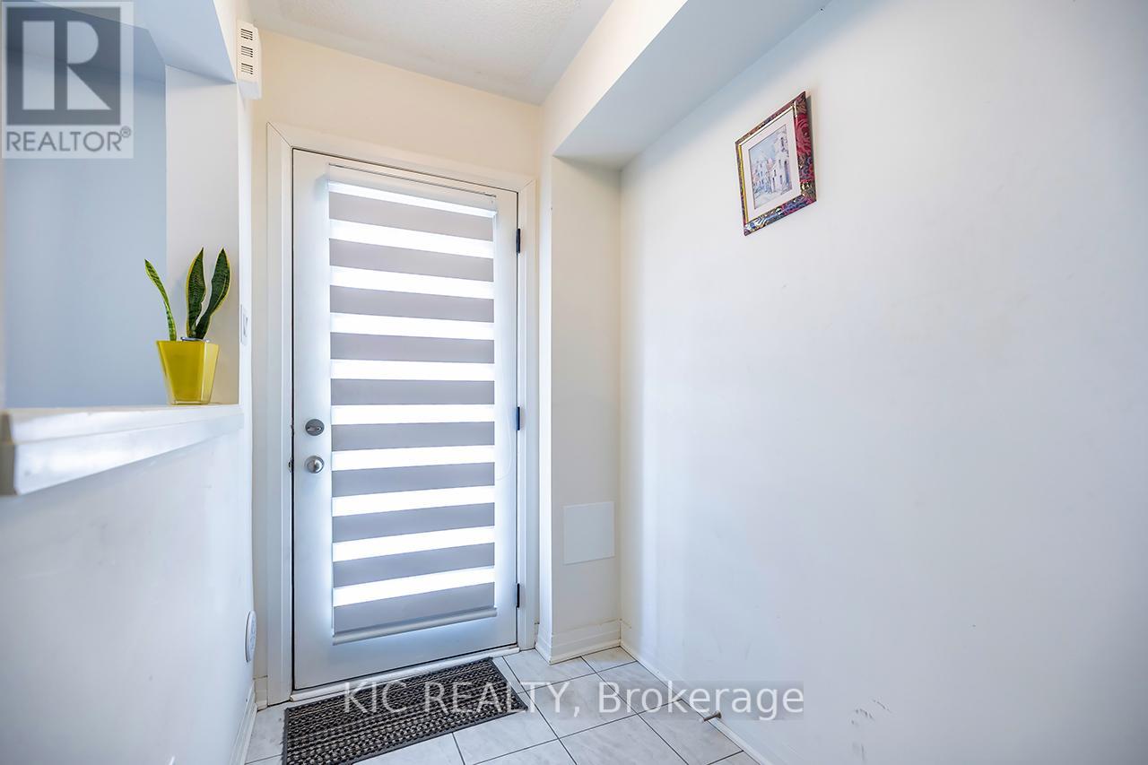 1557 GREEN ROAD - 33